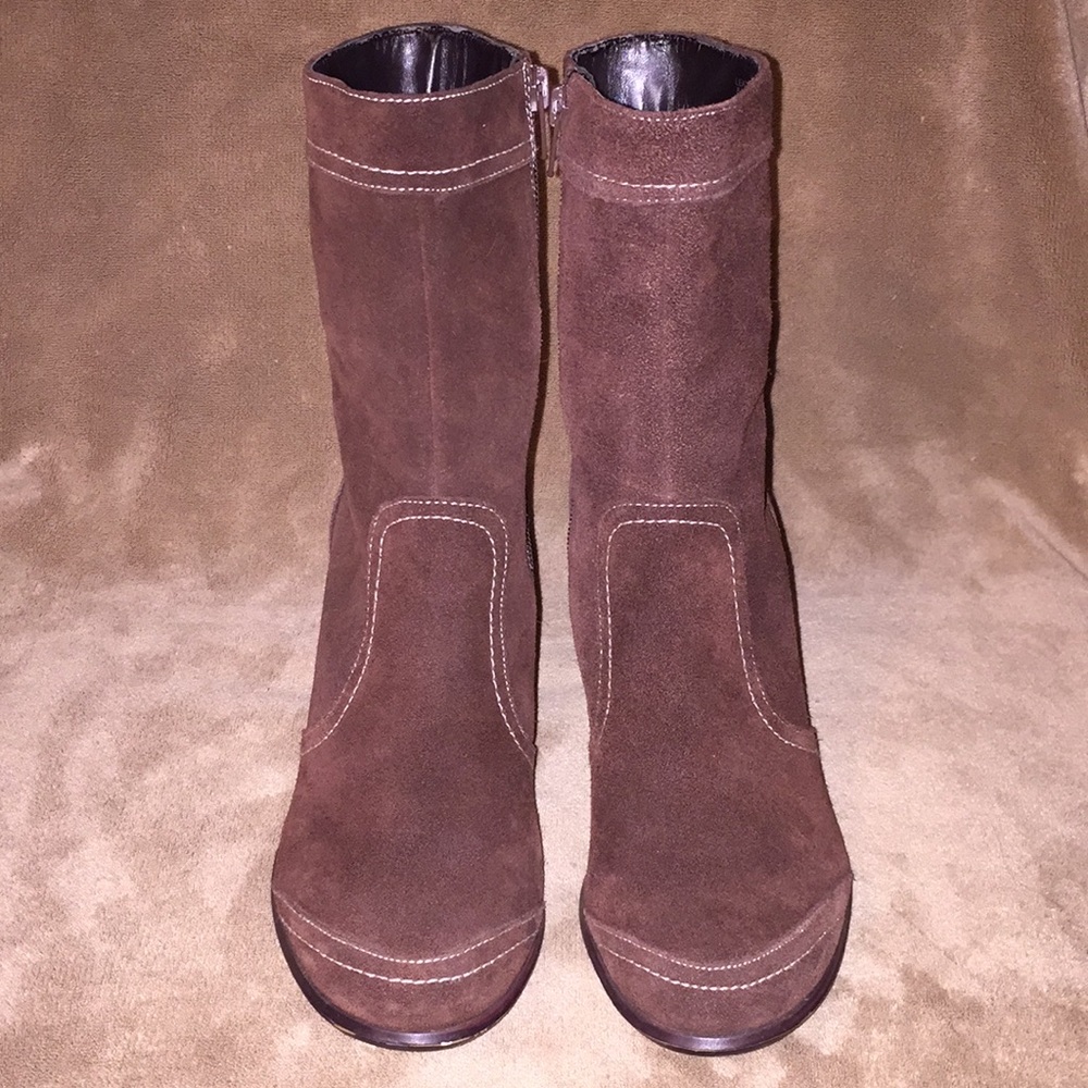 Nine West Sz 6.5M brown suede heeled midi bootis